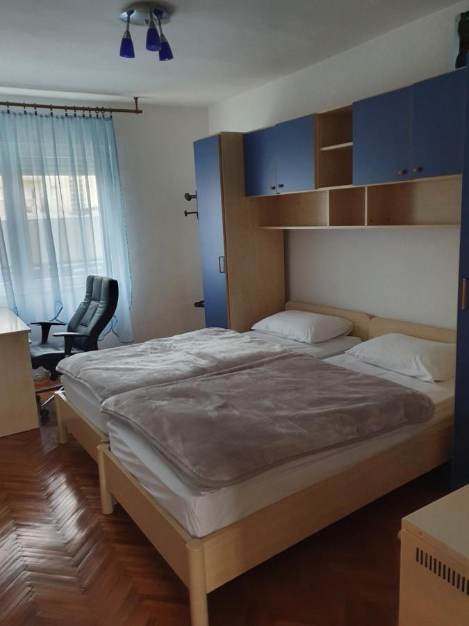 Apartman Noa Книн Экстерьер фото