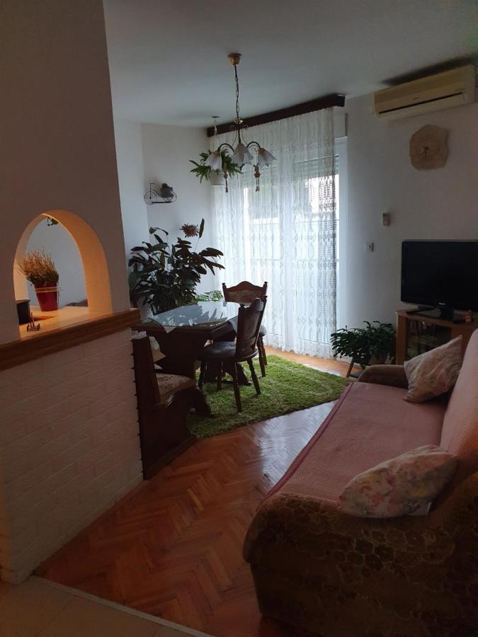 Apartman Noa Книн Экстерьер фото